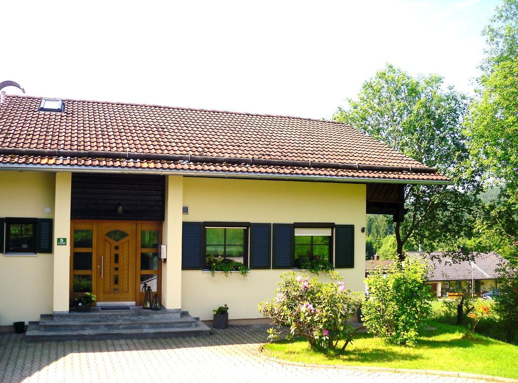 Ferienwohnung Im Landhaus Am Nationalpark Ludwigsthal ภายนอก รูปภาพ